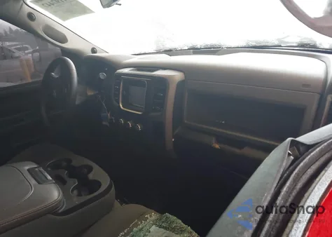 2013 Ram 1500 Express z USA, uszkodzony, nr VIN 1C6RR7KT4DS651694